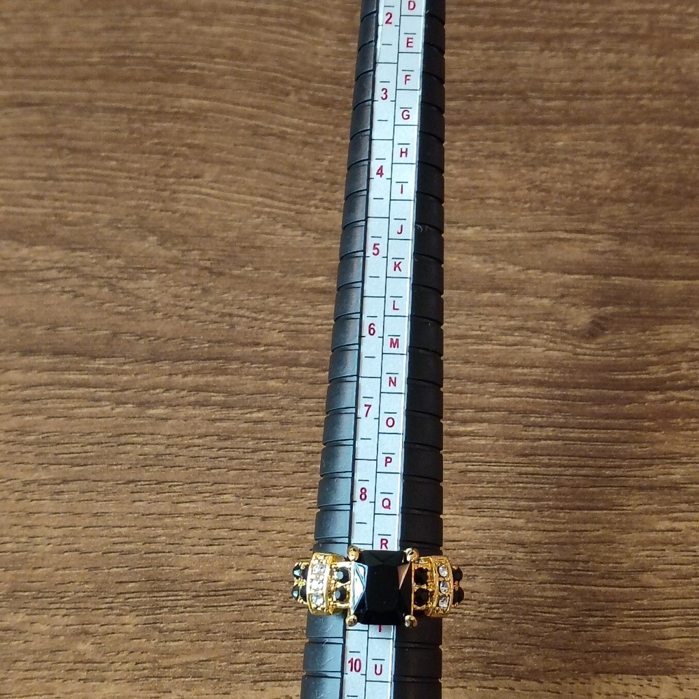 Vintage Glam Gold Tone Black Emerald Cut Rhinestone Cocktail Statement Ring 9 - Picture 7 of 7